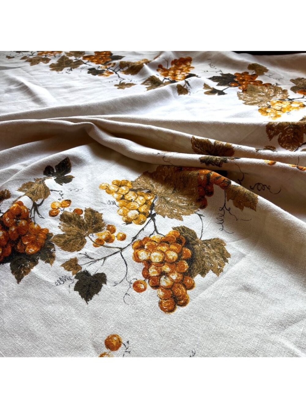 Vintage Fall Grapes Luther Travis Linen Tablecloth Rectangle 77X57
